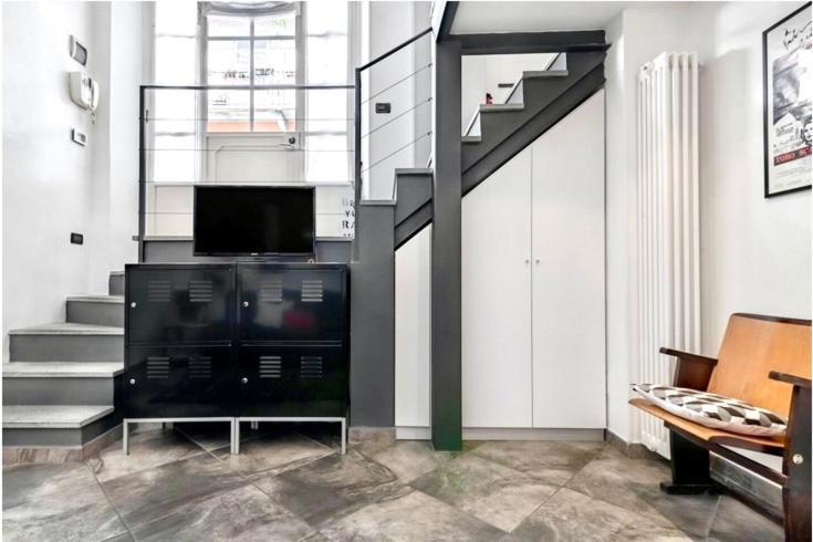 Cinema Loft *